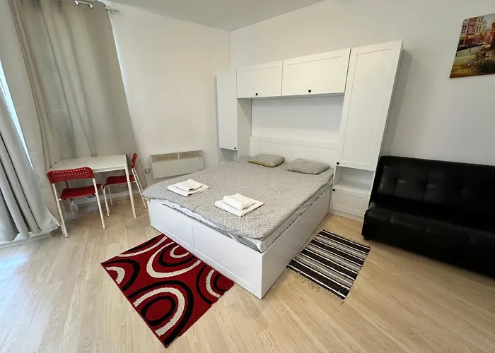 Luxury In St. John Park *