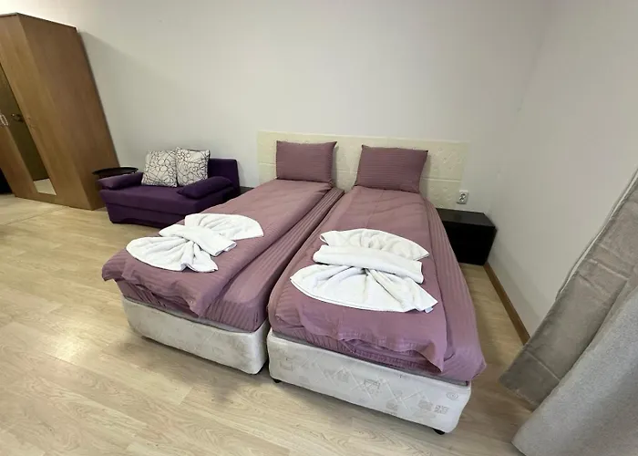 Luxury In St. John Park Apartment