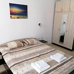 Luxury In St. John Park Апартаменты