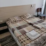 Апартаменты Luxury In St. John Park