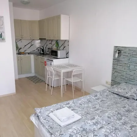 Luxury In St. John Park شقة