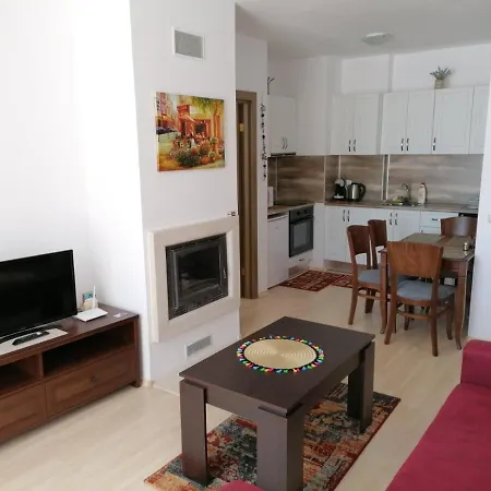 Luxury In St. John Park Apartament