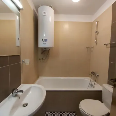 דירה Luxury In St. John Park בנסקו