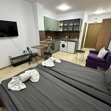 Апартамент Luxury In St. John Park
