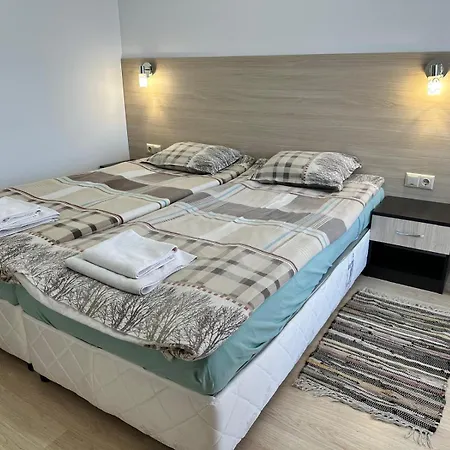 Luxury In St. John Park * بانسكو